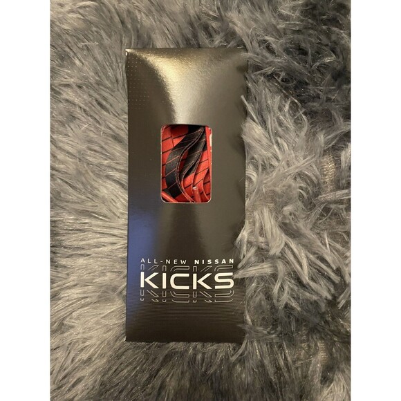 Nissan Kicks Shoelaces (3 Pairs) Car Collectibles Auto Memorabilia RARE NEW - Picture 6 of 7